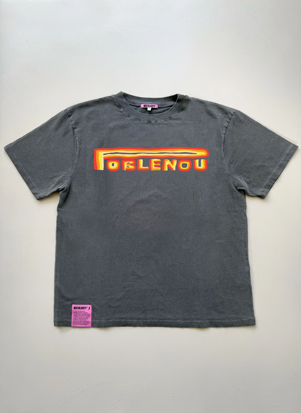 Camiseta - POBLENOU x NOSTALXIETY x GUAU! Studio