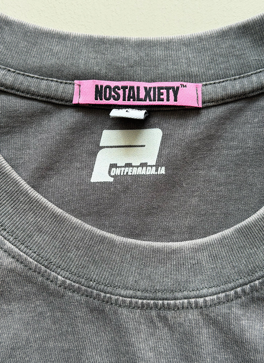 Camiseta oversize PONT FERRADA - NOSTALXIETY x Ponferrada AI