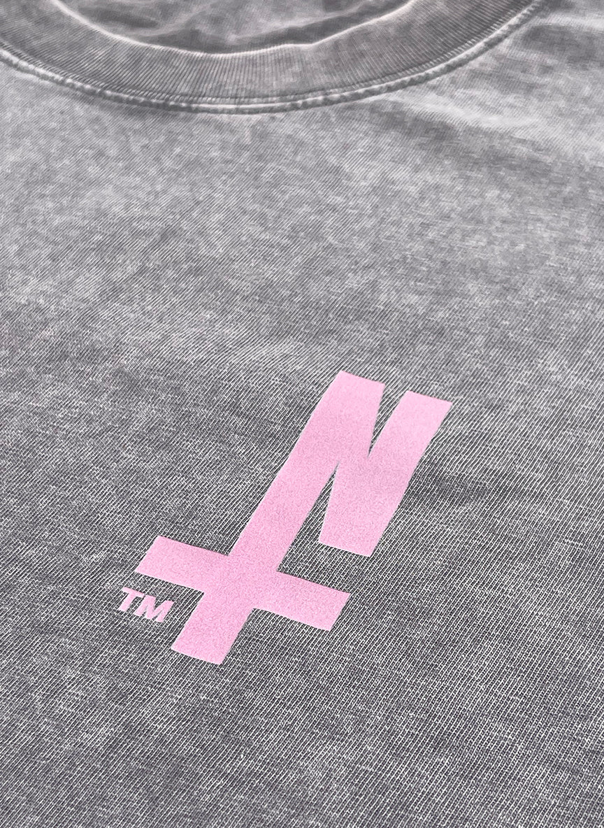 NOSTALXIETY™ T-shirt // Manisfesto - Gray Bubblegum Pink