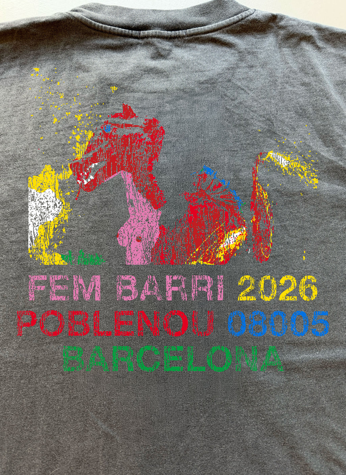 NouHood - Fem Barri Poblenou T-shirt - Antracita