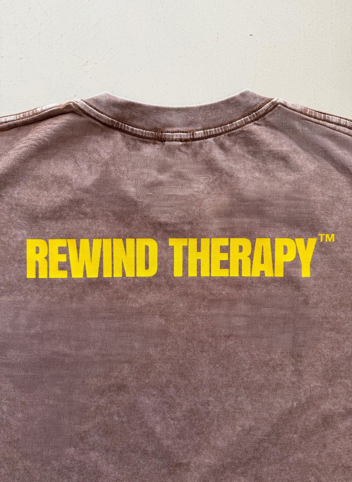 Camiseta REWIND THERAPY - Brown Acid
