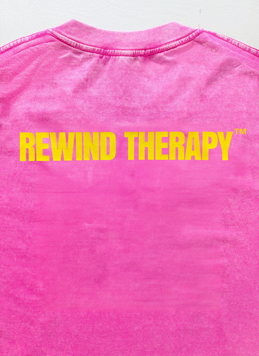 Camiseta REWIND THERAPY - Pink Acid