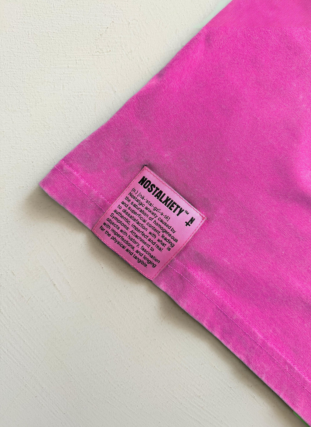 Camiseta REWIND THERAPY - Pink Acid