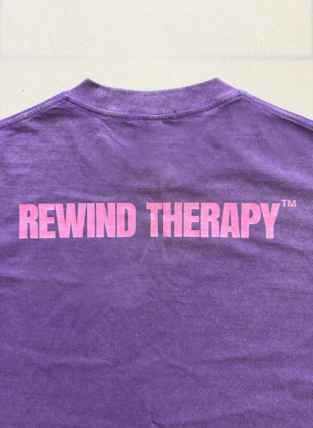Camiseta REWIND THERAPY - Purple Acid