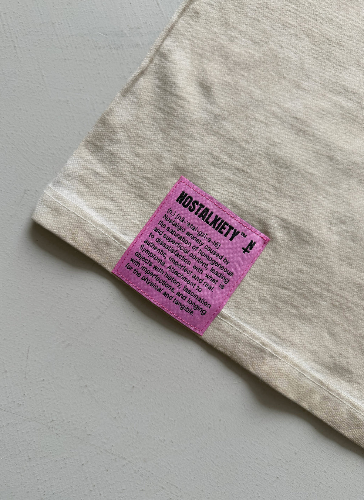 Camiseta FOREVER YOUNG - Bradvis & Butt-Reeves - Off White Back